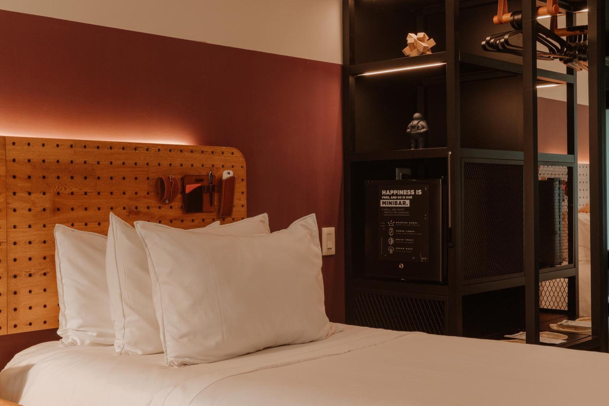 The Click Clack Hotel Medellín Exteriör bild A room at the hotel