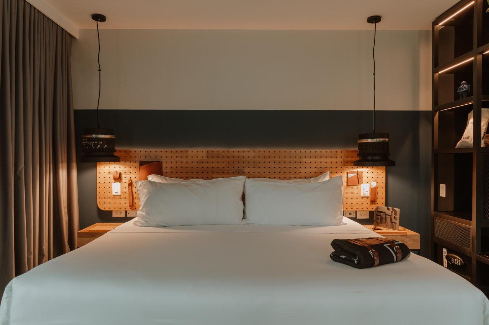 The Click Clack Hotel Medellín Exteriör bild A room at the hotel