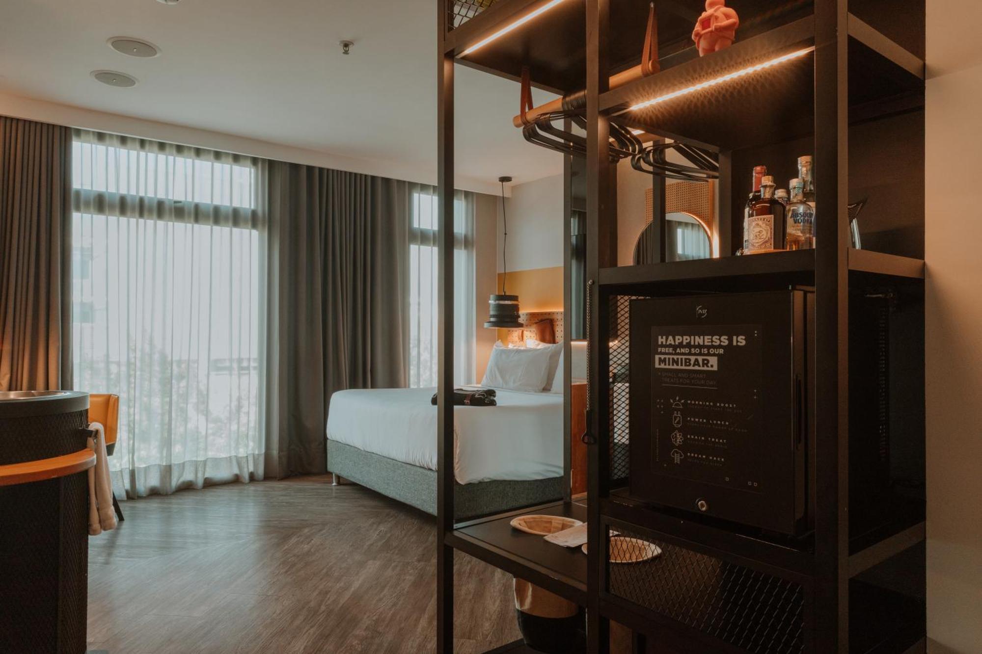 The Click Clack Hotel Medellín Exteriör bild A room at the hotel