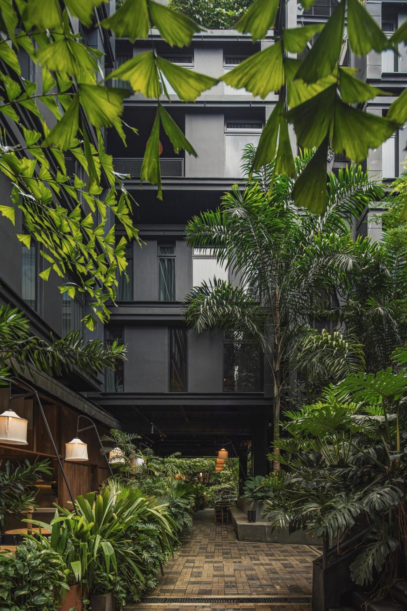 The Click Clack Hotel Medellín Exteriör bild The interior of the hotel