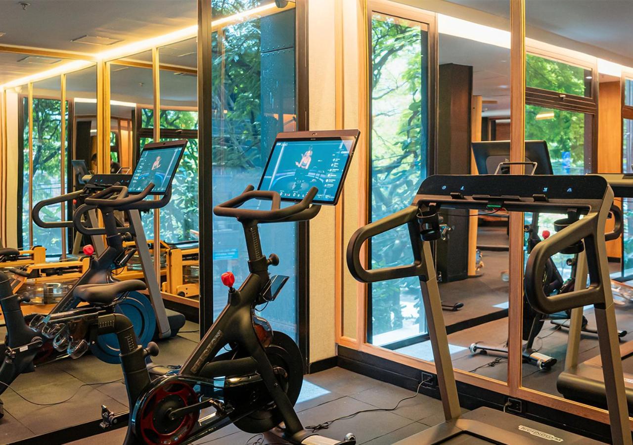 The Click Clack Hotel Medellín Exteriör bild The gym at the Mandarin Oriental, Munich
